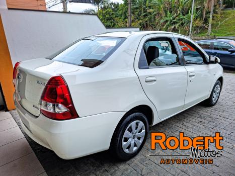 TOYOTA Etios Sedan 1.5 16V 4P FLEX XS, Foto 9 TOYOTA Etios Sedan 1.5 16V 4P FLEX XS, Foto 9