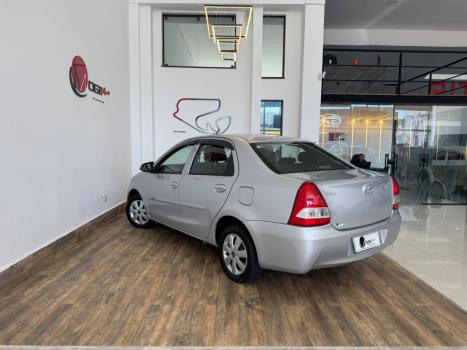 TOYOTA Etios Sedan 1.5 16V 4P FLEX X AUTOM�TICO, Foto 4