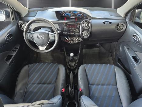 TOYOTA Etios Sedan 1.5 16V 4P FLEX XS, Foto 2