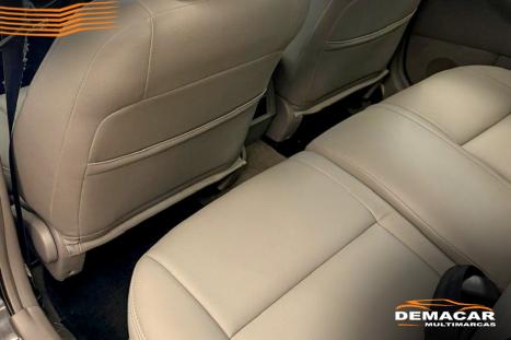 TOYOTA Fielder 1.8 16V 4P AUTOMTICO, Foto 7