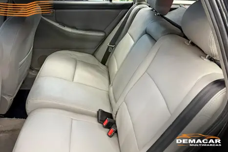 TOYOTA Fielder 1.8 16V 4P AUTOM�TICO, Foto 8