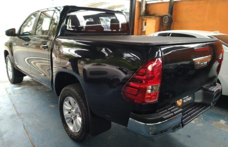 TOYOTA Hilux Caminhonete 2.7 16V 4P SR FLEX CABINE DUPLA AUTOMTICO, Foto 19