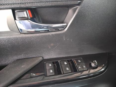 TOYOTA Hilux Caminhonete 2.7 16V 4P SR FLEX CABINE DUPLA AUTOMTICO, Foto 9