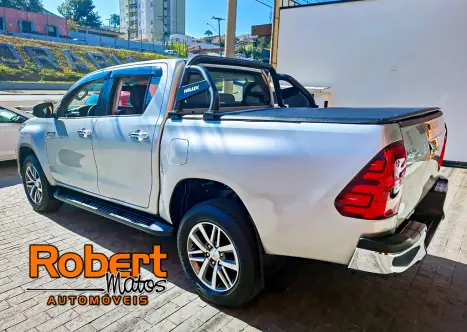 TOYOTA Hilux Caminhonete 2.7 16V 4P SRV FLEX CABINE DUPLA AUTOMTICO, Foto 9