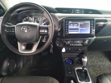 TOYOTA Hilux Caminhonete 2.8 16V 4P SR 4X4 DIESEL CABINE DUPLA AUTOMTICO, Foto 8