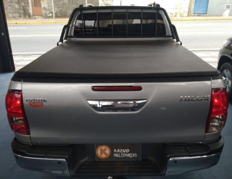 TOYOTA Hilux Caminhonete 2.8 16V 4P SR 4X4 DIESEL CABINE DUPLA AUTOMTICO, Foto 14