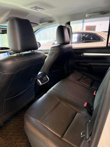 TOYOTA Hilux Caminhonete 2.8 16V SRV 4X4 DIESEL CABINE DUPLA AUTOM�TICO, Foto 8