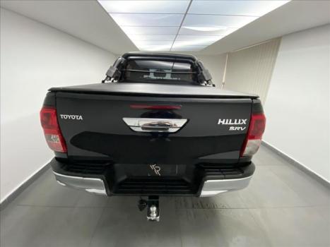 TOYOTA Hilux Caminhonete 2.8 16V SRV 4X4 DIESEL CABINE DUPLA AUTOM�TICO, Foto 4