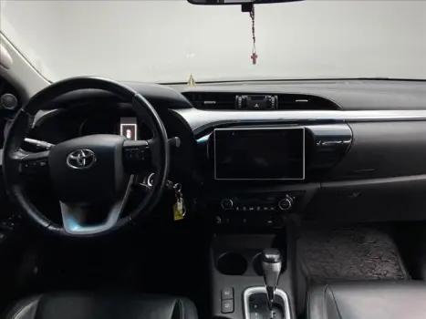 TOYOTA Hilux Caminhonete 2.8 16V SRV 4X4 DIESEL CABINE DUPLA AUTOM�TICO, Foto 13