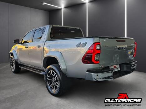 TOYOTA Hilux Caminhonete 2.8 16V SRV 4X4 DIESEL CABINE DUPLA AUTOM�TICO, Foto 4