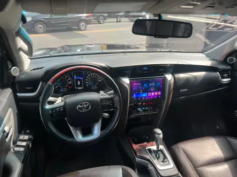 TOYOTA Hilux SW4 2.7 16V 4P FLEX SRV 7 LUGARES AUTOMTICO, Foto 14