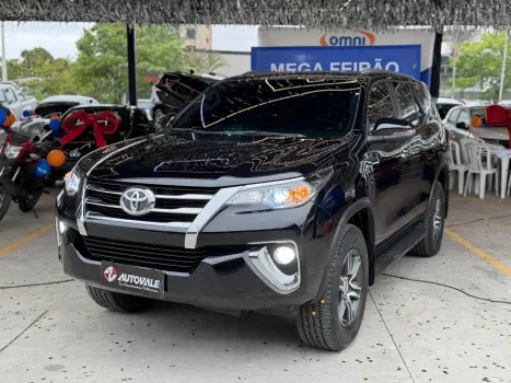 TOYOTA Hilux SW4 2.7 16V 4P FLEX SRV 7 LUGARES AUTOM�TICO, Foto 4