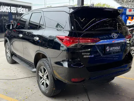 TOYOTA Hilux SW4 2.7 16V 4P FLEX SRV 7 LUGARES AUTOM�TICO, Foto 5