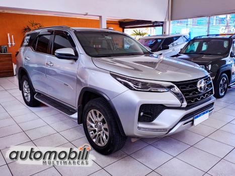 TOYOTA Hilux SW4 2.8 4P SRX 4X4 TURBO DIESEL AUTOM�TICO, Foto 4