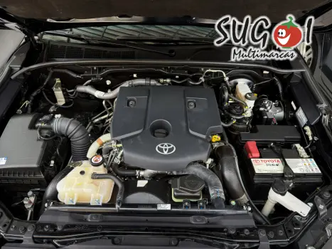 TOYOTA Hilux SW4 2.8 4P SRX 4X4 TURBO DIESEL AUTOM�TICO, Foto 22