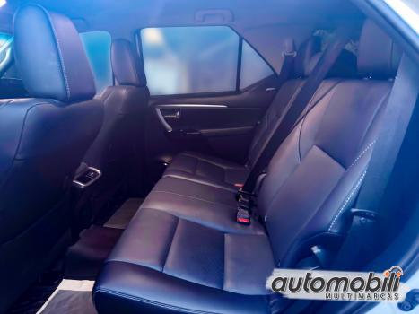 TOYOTA Hilux SW4 2.8 16V 4P SRX PLATINUM 4X4 7 LUGARES TURBO DIESEL AUTOMÁTICO, Foto 16