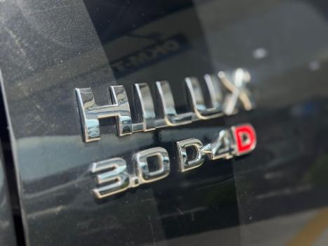 TOYOTA Hilux SW4 3.0 16V 4P SR 4X4 TURBO DIESEL AUTOMTICO, Foto 2
