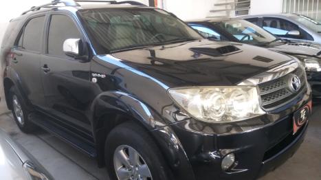 TOYOTA Hilux SW4 3.0 16V 4P SRV 4X4 7 LUGARES TURBO DIESEL AUTOM�TICO, Foto 2