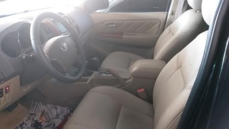 TOYOTA Hilux SW4 3.0 16V 4P SRV 4X4 7 LUGARES TURBO DIESEL AUTOM�TICO, Foto 3