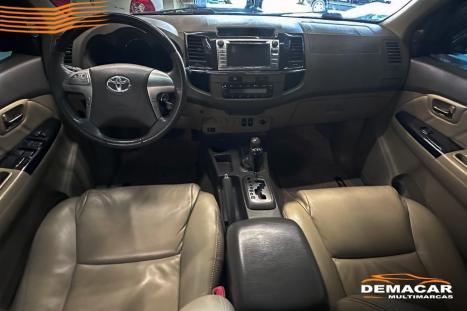 TOYOTA Hilux SW4 3.0 V6 12V 4P SRV TURBO DIESEL AUTOMÁTICO, Foto 11