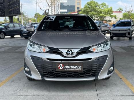 TOYOTA Yaris Hatch 1.3 16V 4P FLEX XL MULTIDRIVE AUTOMTICO CVT, Foto 2