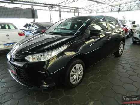 TOYOTA Yaris Hatch 1.3 16V 4P FLEX XL PLUS TECH MULTIDRIVE AUTOM�TICO CVT, Foto 3
