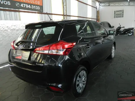 TOYOTA Yaris Hatch 1.3 16V 4P FLEX XL PLUS TECH MULTIDRIVE AUTOM�TICO CVT, Foto 6