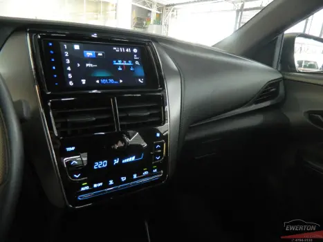 TOYOTA Yaris Hatch 1.3 16V 4P FLEX XL PLUS TECH MULTIDRIVE AUTOM�TICO CVT, Foto 12