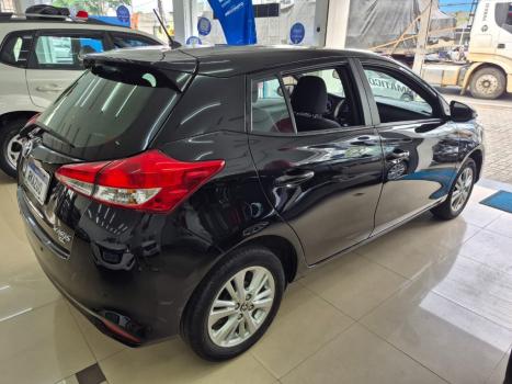 TOYOTA Yaris Hatch 1.3 16V 4P FLEX XL MULTIDRIVE AUTOM�TICO CVT, Foto 5