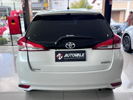 TOYOTA Yaris Hatch 1.3 16V 4P FLEX XL MULTIDRIVE AUTOM�TICO CVT, Foto 5