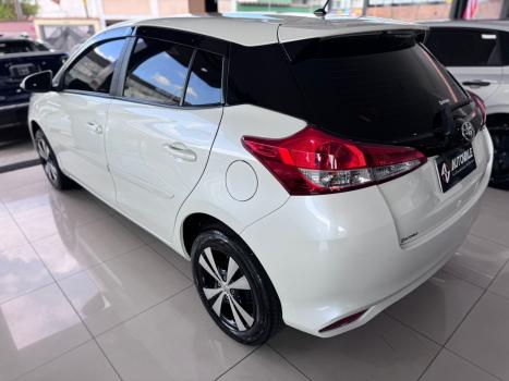TOYOTA Yaris Hatch 1.3 16V 4P FLEX XL MULTIDRIVE AUTOM�TICO CVT, Foto 10