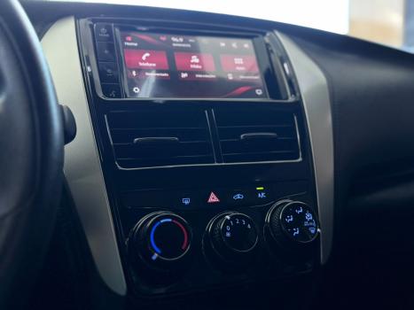 TOYOTA Yaris Hatch 1.3 16V 4P FLEX XL MULTIDRIVE AUTOM�TICO CVT, Foto 12