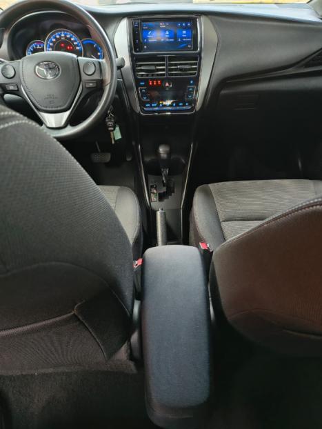 TOYOTA Yaris Hatch 1.5 16V 4P FLEX XL MULTIDRIVE AUTOMÁTICO CVT, Foto 13