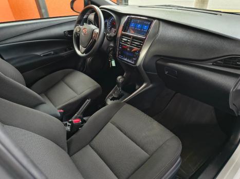 TOYOTA Yaris Hatch 1.5 16V 4P FLEX XL MULTIDRIVE AUTOMÁTICO CVT, Foto 17