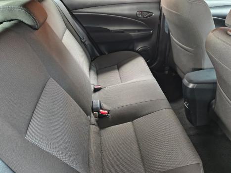 TOYOTA Yaris Hatch 1.5 16V 4P FLEX XL MULTIDRIVE AUTOMÁTICO CVT, Foto 19
