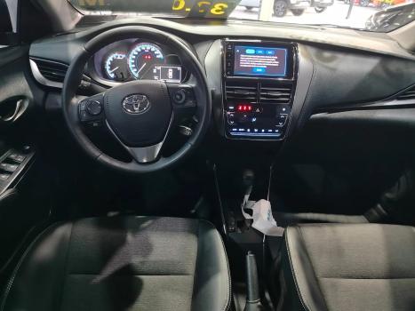TOYOTA Yaris Hatch 1.5 16V 4P FLEX XS CONNECT MULTIDRIVE AUTOMÁTICO CVT, Foto 7