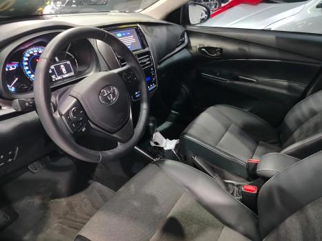 TOYOTA Yaris Hatch 1.5 16V 4P FLEX XS CONNECT MULTIDRIVE AUTOMÁTICO CVT, Foto 9