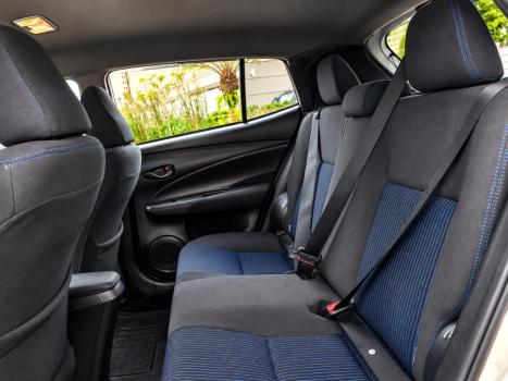 TOYOTA Yaris Hatch 1.3 16V 4P FLEX XL MULTIDRIVE AUTOMÁTICO CVT, Foto 6