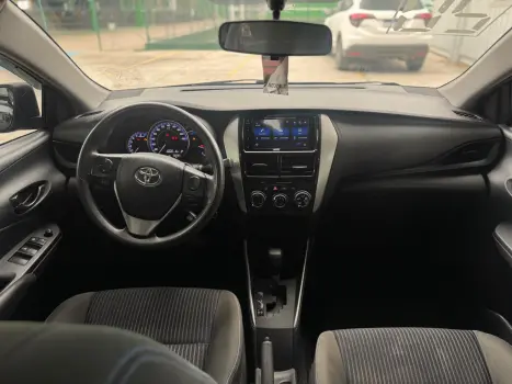 TOYOTA Yaris Sedan 1.5 16V 4P FLEX XL LIVE MULTIDRIVE AUTOMTICO CVT, Foto 21