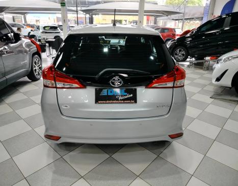 TOYOTA Yaris Sedan 1.3 16V 4P FLEX XL MULTIDRIVE LIVE AUTOMTICO CVT, Foto 4