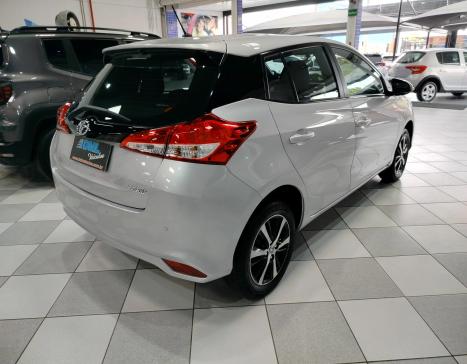 TOYOTA Yaris Sedan 1.3 16V 4P FLEX XL MULTIDRIVE LIVE AUTOMTICO CVT, Foto 6