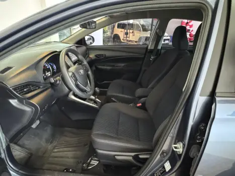 TOYOTA Yaris Sedan 1.3 16V 4P FLEX XL LIVE, Foto 9