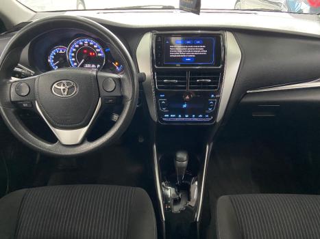 TOYOTA Yaris Sedan 1.3 16V 4P FLEX XL, Foto 4