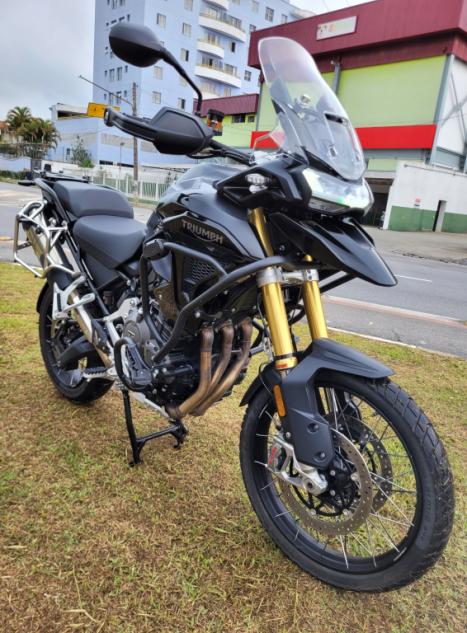 TRIUMPH Tiger 1200 RALLY BLACK EDITION, Foto 2