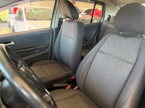 VOLKSWAGEN Fox 1.0, Foto 14