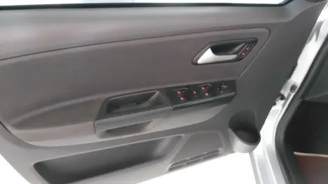 VOLKSWAGEN Fox 1.6 4P TRENDLINE FLEX, Foto 13