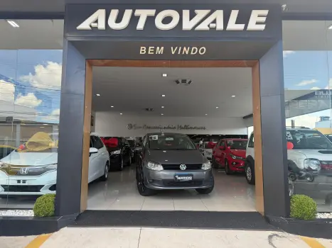 VOLKSWAGEN Fox 1.6 4P, Foto 2