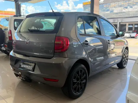 VOLKSWAGEN Fox 1.6 4P, Foto 6