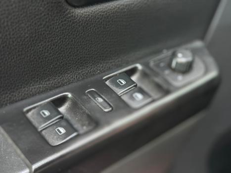 VOLKSWAGEN Fox 1.6 4P, Foto 11