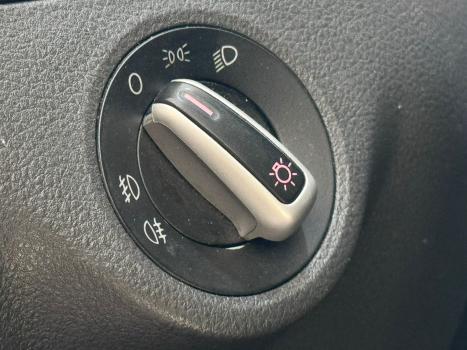 VOLKSWAGEN Fox 1.6 4P, Foto 19